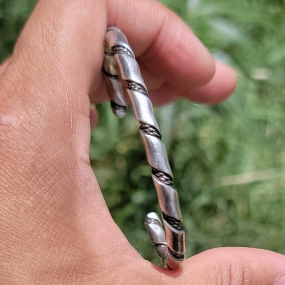 Native American Sterling Silver Double Twist Rope Style Cuff Bracelet - Picture 15 of 16